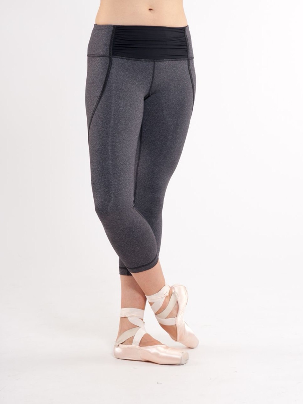 Lululemon Rehearsal Cropped Leggings